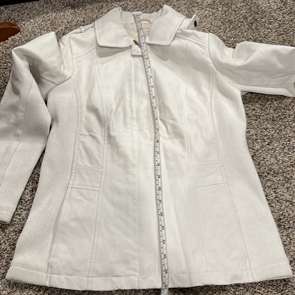 Jacket - Picture 4 of 5